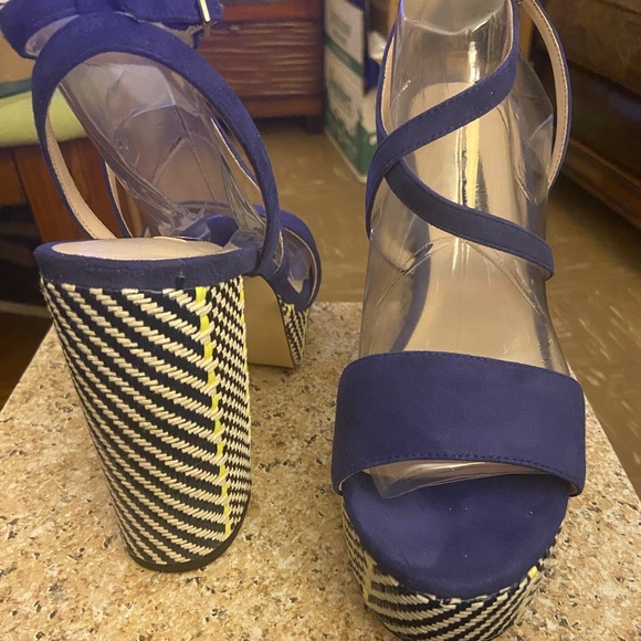 BRAND NEW, NEVER WORN, Nine West platform  sandals - Picture 6 of 8